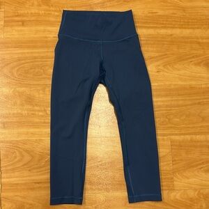 Lululemon Leggings Size 4, cropped